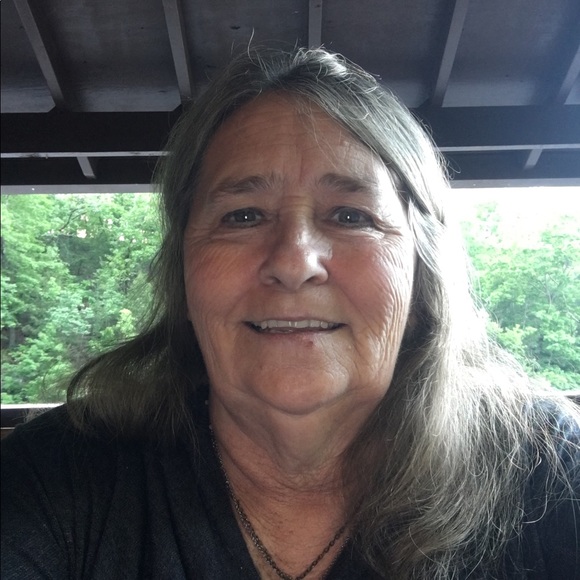Meet your Posher, Linda - Picture 1 of 1